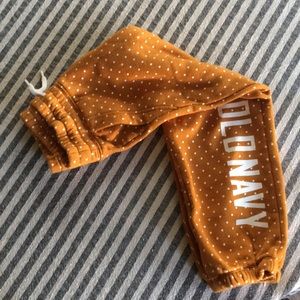 Mustard Polka Dot Sweats 6/7 Girls!